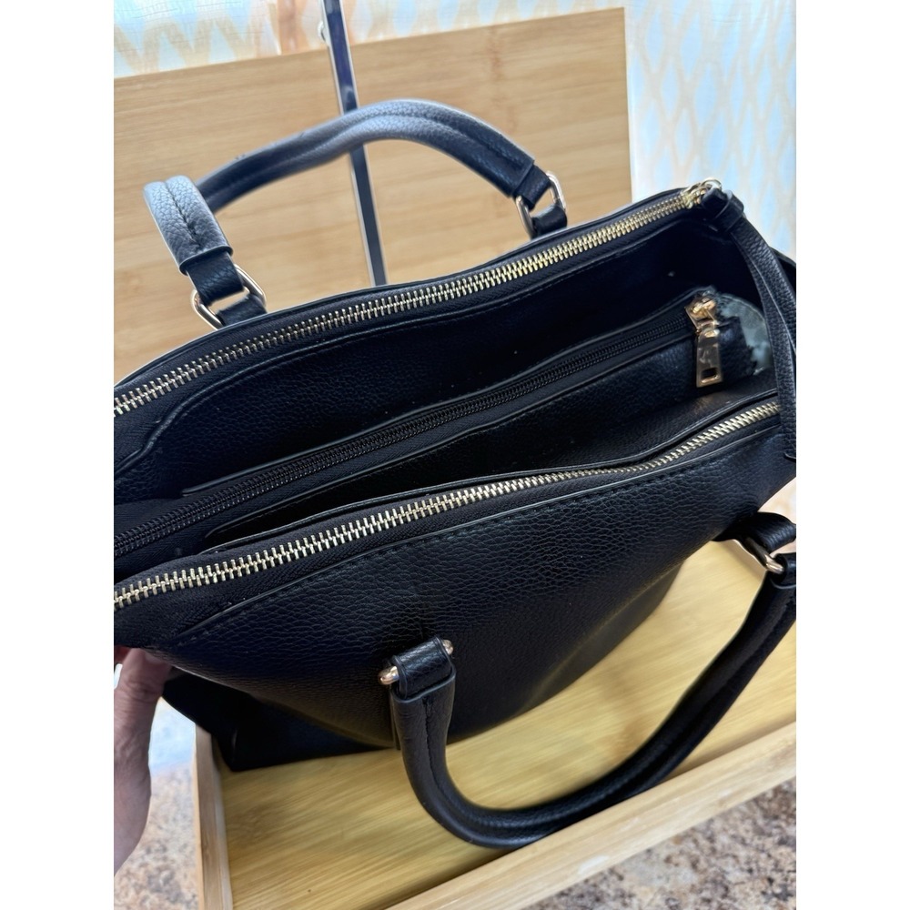 Urban Expression Large Purse, Vegan Leather, Multiple Compartment's-good cond - Picture 8 of 16